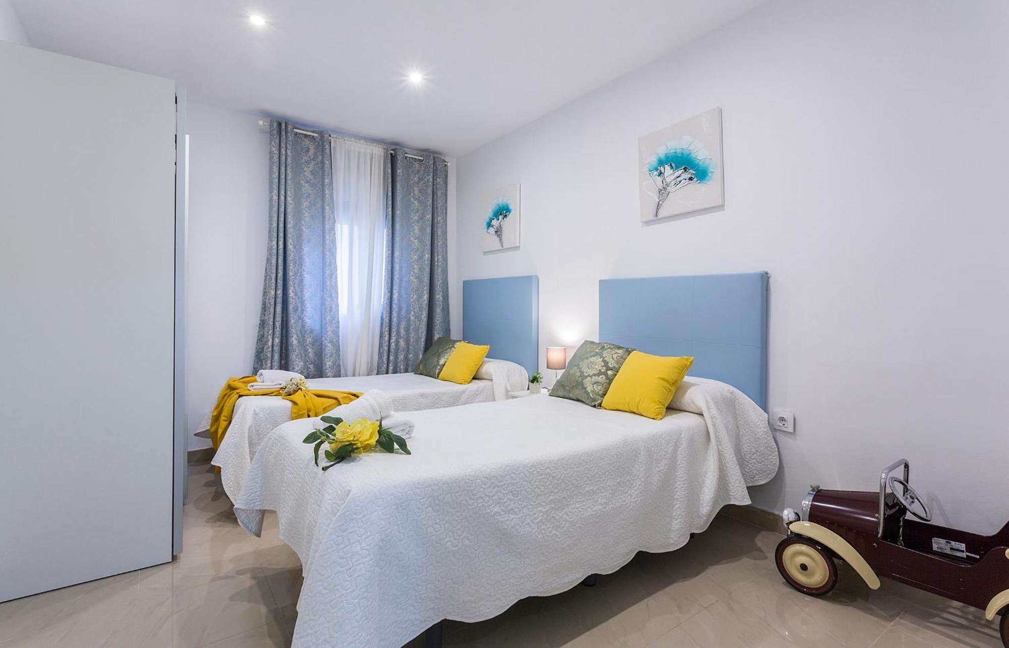 Centrico Playa Caleta 3 Apartment